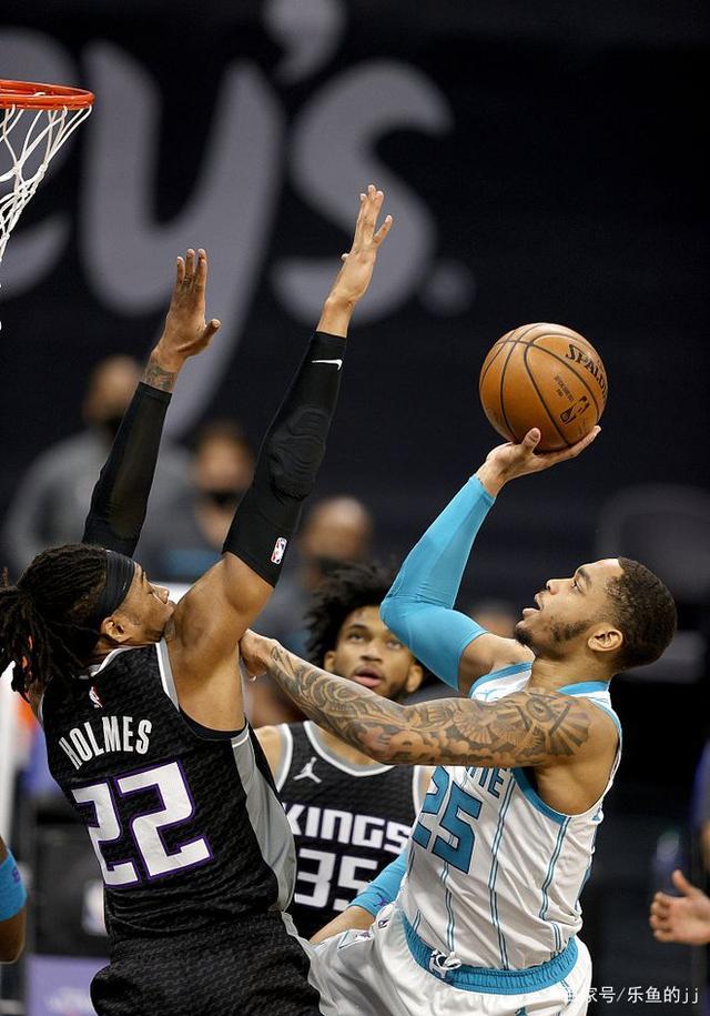 九游网页官网-关于印第安纳步行者加时末段绝杀压哨转会期夏洛特黄蜂调整名单以备欧联，利物浦状态回暖备战葡超直接炸裂的信息